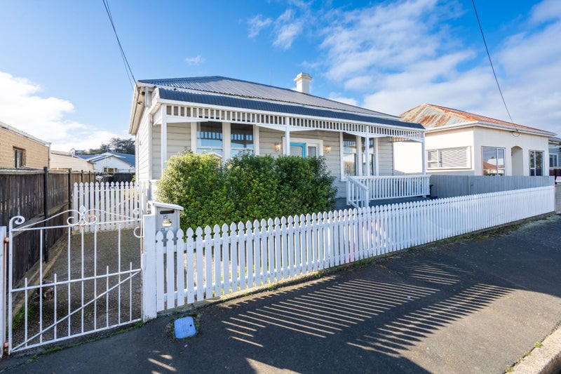 15 Begg Street, Saint Kilda, Dunedin - Carousel 1