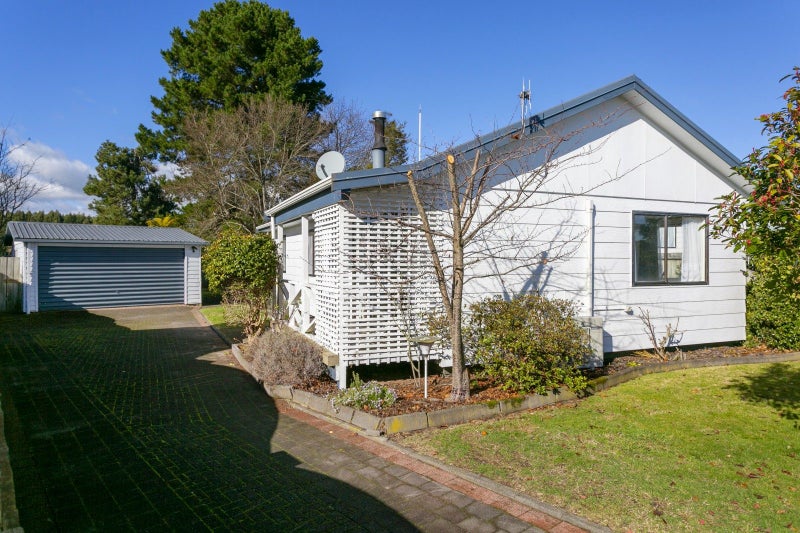 73 Arthur Crescent, Hilltop, Taupō - Carousel 1