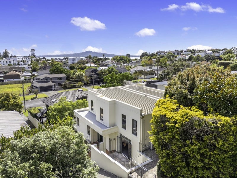 7B Nihill Crescent, Mission Bay, Auckland - Carousel 2