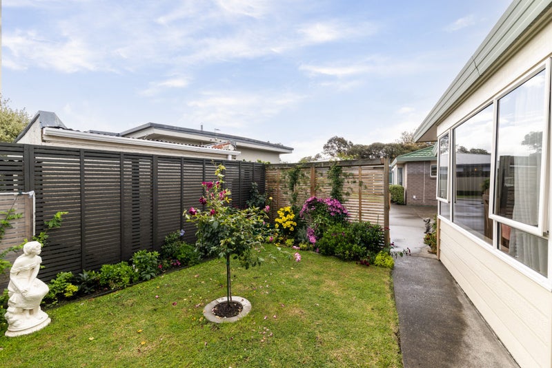 3/2 Anzac Avenue, Onekawa, Napier - Carousel 1