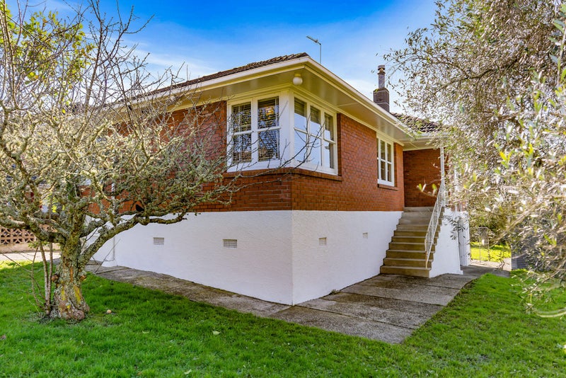 12 Wakeling Avenue, Te Atatu South, Auckland - Carousel 22