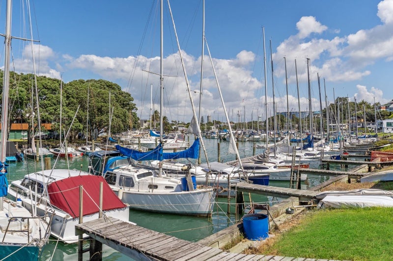 2/76 Heathcote Road, Castor Bay, Auckland - Carousel 17