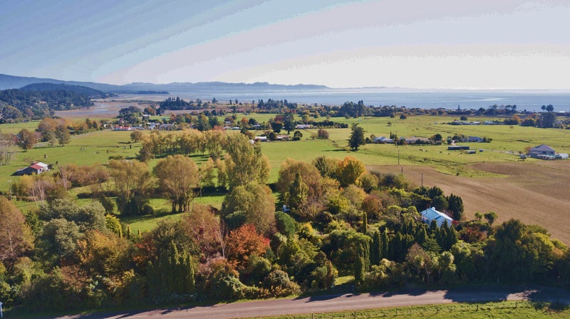 99 Clifton Road, Takaka - Carousel 1