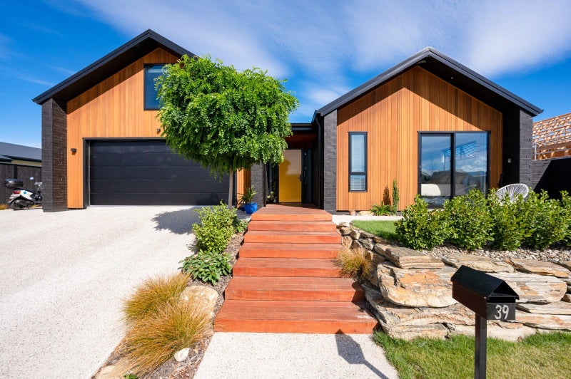 39 Pounamu Avenue, Albert Town, Wanaka - Carousel 1