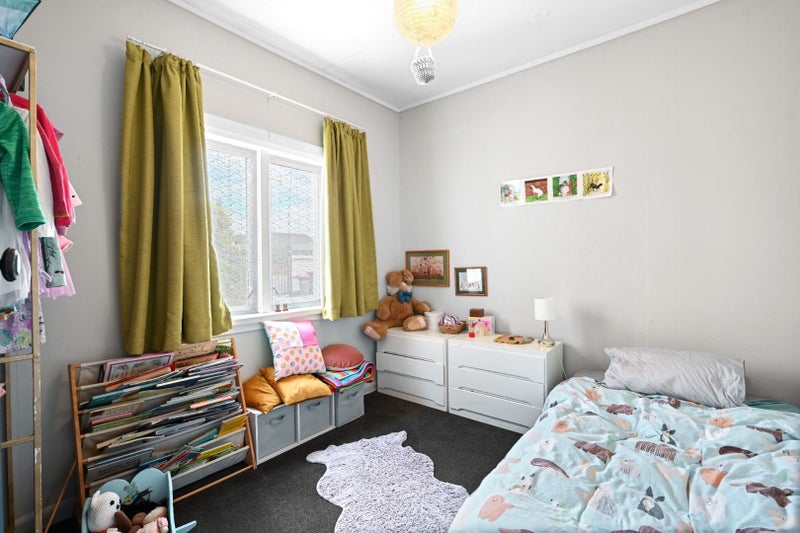 35 Oxford Street, Fairfield, Hamilton - Carousel 12