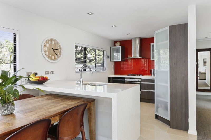 2/39A Paunui Street, St Heliers, Auckland - Carousel 1