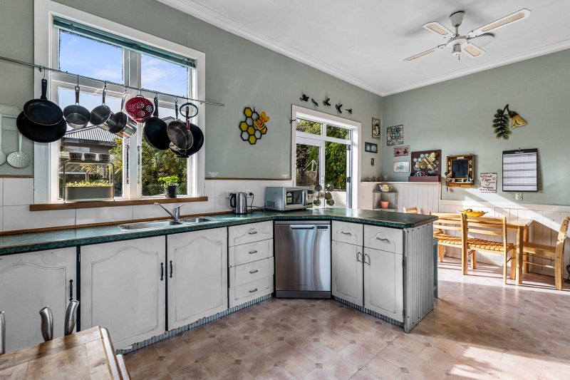 13 Princes Street, Levin, Levin - Carousel 2
