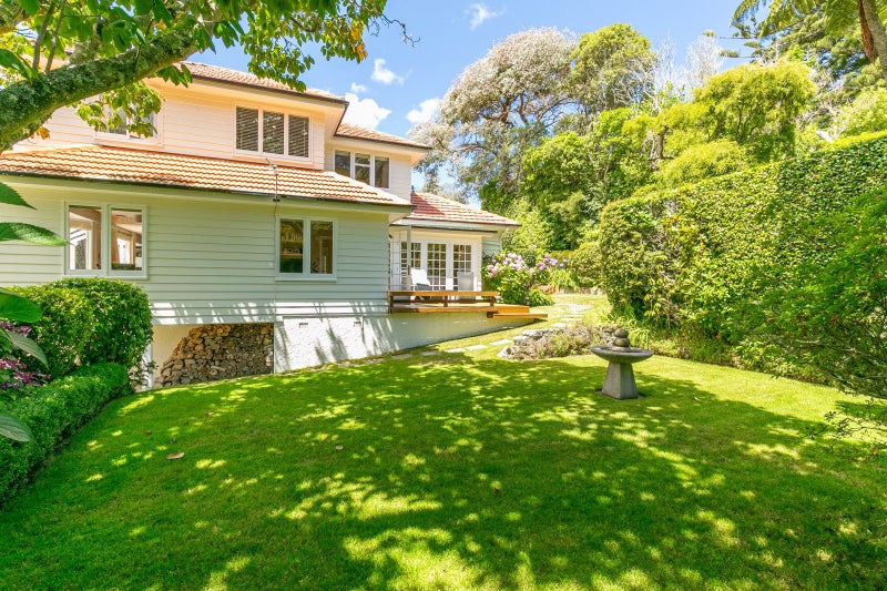 22 Woodmancote Road, Khandallah, Wellington - Carousel 2