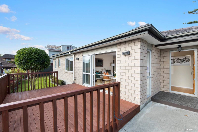 85A Lynwood Road, New Lynn, Auckland - Carousel 2