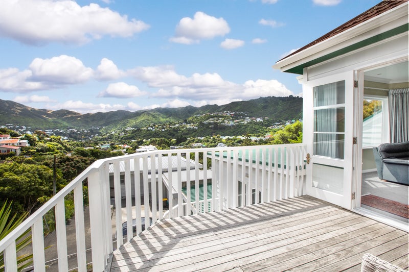 51A Bombay Street, Ngaio, Wellington - Carousel 1