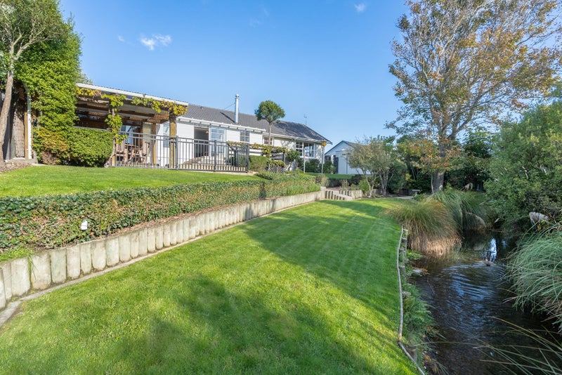 9 Cardinal Drive, Hillmorton, Christchurch - Carousel 1