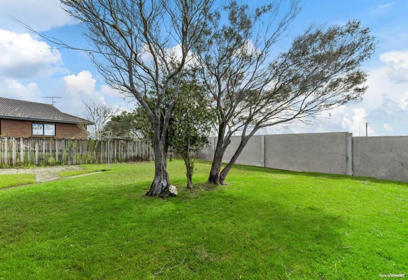27 Barbados Drive, Unsworth Heights, Auckland - Carousel 1