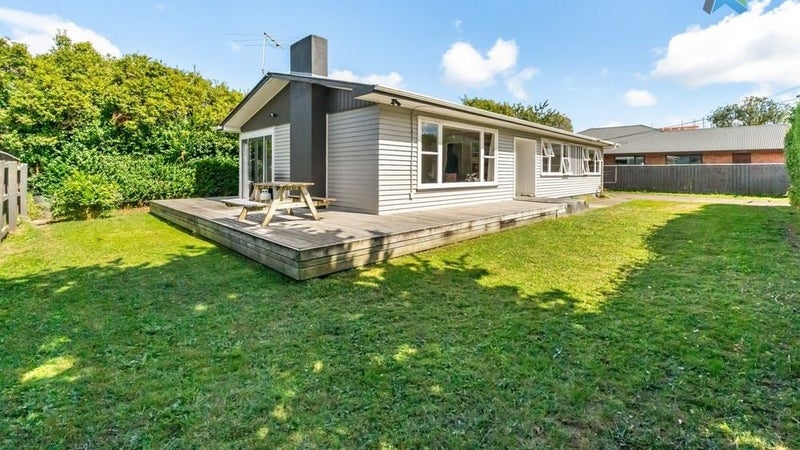 5A Guiness Street, Avalon, Lower Hutt - Carousel 1