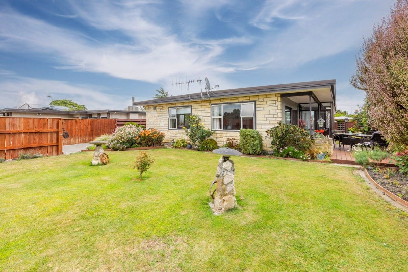 27 Norwich Crescent, Tamatea, Napier - Carousel 1