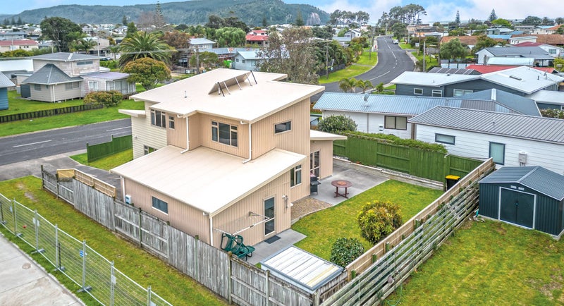 211A Williamson Road, Whangamatā - Carousel 2