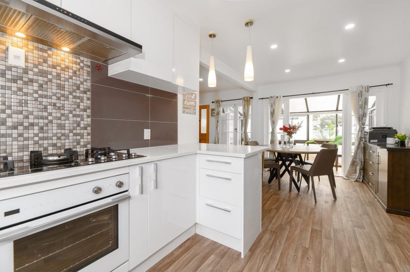 172 Methuen Road, New Windsor, Auckland - Carousel 2