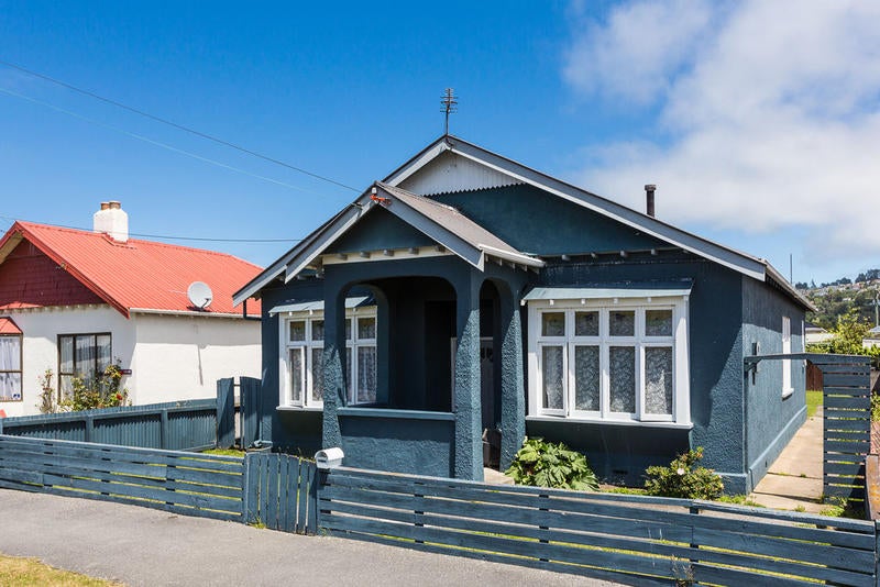 10 Montreal Street, Saint Kilda, Dunedin - Carousel 1