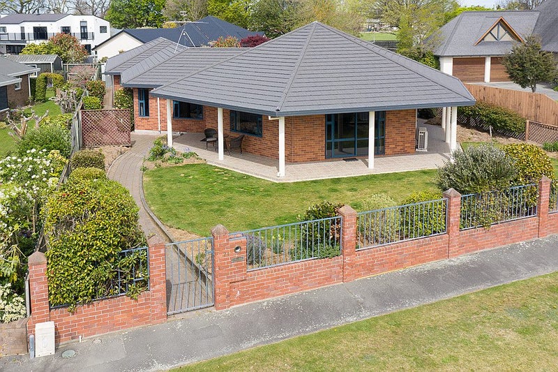 21 Reighton Drive, Allenton, Ashburton - Carousel 35