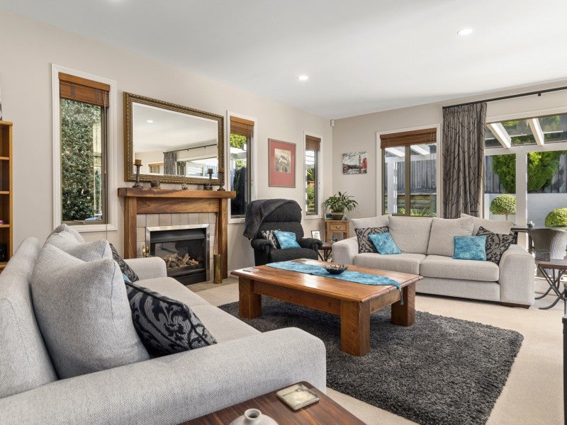 6 Sherborne Close, Bethlehem, Tauranga - Carousel 2