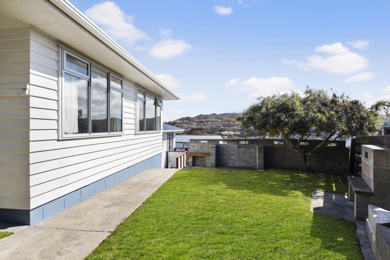 7 Ceres Crescent, Johnsonville, Wellington - Carousel 2
