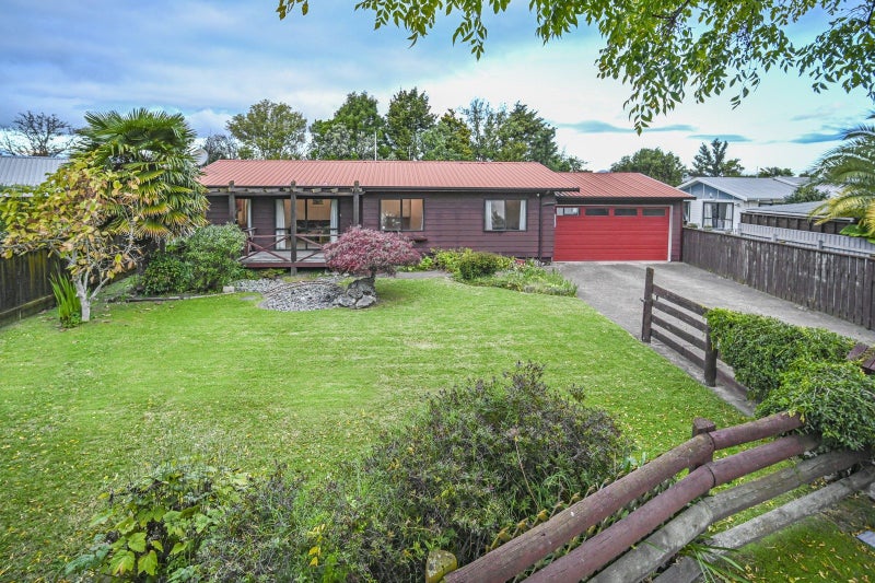 14 Martin Dale, Raureka, Hastings - Carousel 2