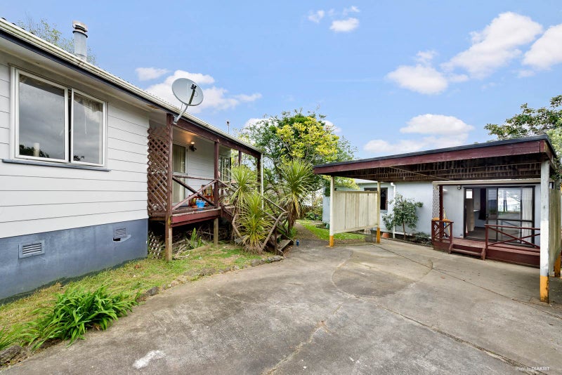 139 Aviemore Drive, Highland Park, Auckland - Carousel 1