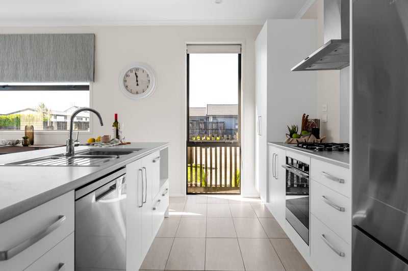 20 Lulu Avenue, Chartwell, Hamilton - Carousel 2