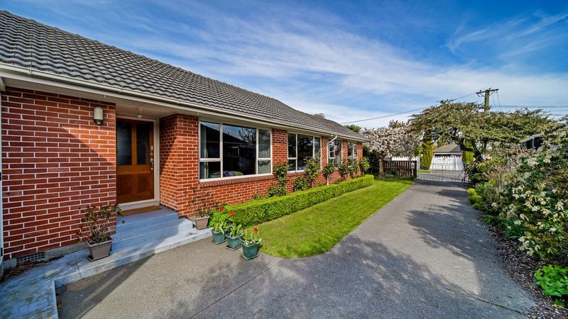 32 Coniston Avenue, Ilam, Christchurch - Carousel 1
