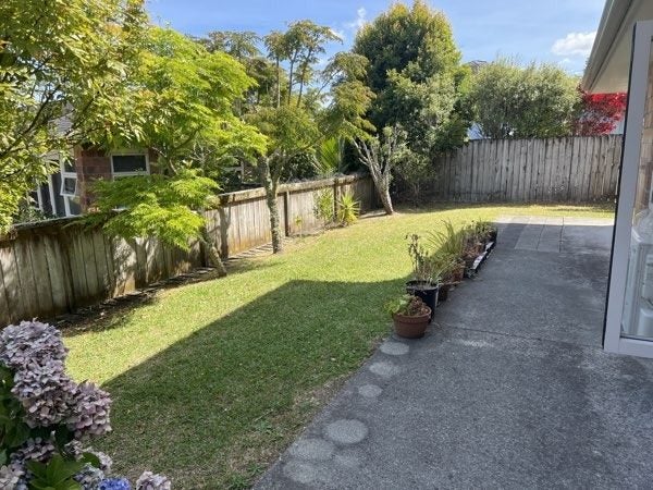 8 Jomard Terrace, Northcross, Auckland - Carousel 8