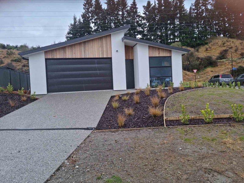 41 Walton Way, Lower Shotover, Queenstown - Carousel 1