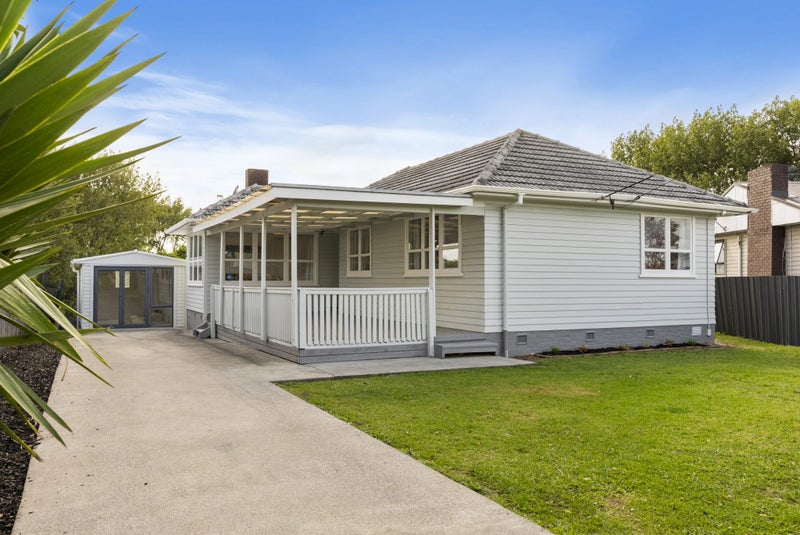 10 Williams Crescent, Otara, Auckland - Carousel 1