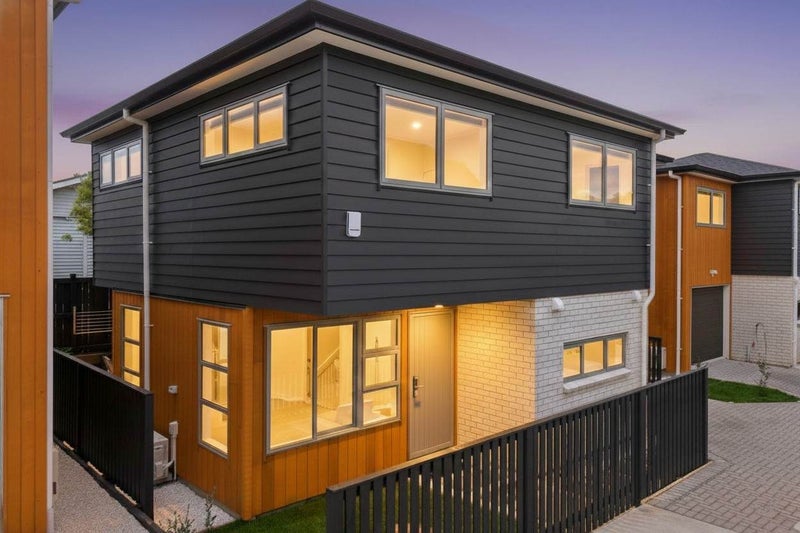44B Torrance Street, Epsom, Auckland - Carousel 1
