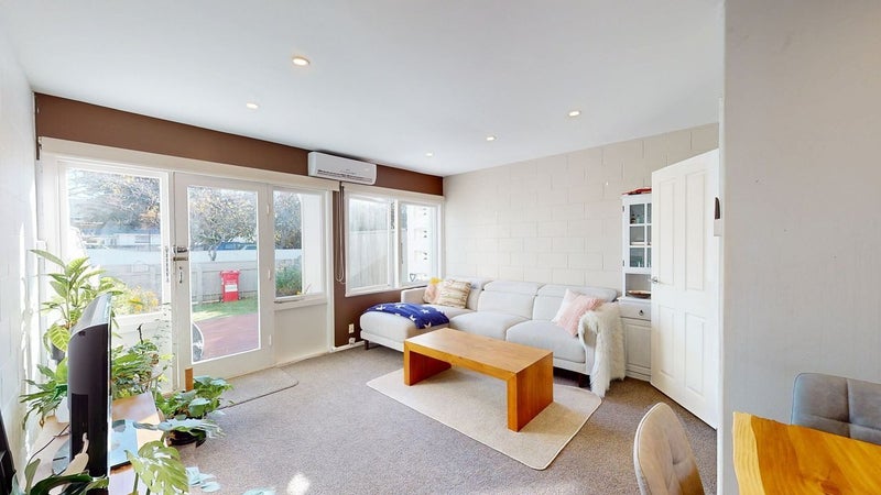 2/6 Keys Street, Elderslea, Upper Hutt - Carousel 2