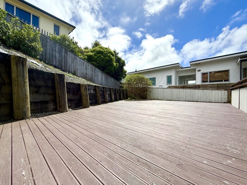 17 Tamworth Crescent, Newlands, Wellington - Carousel 16