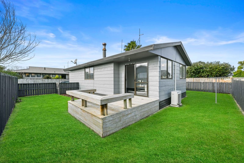 10 Gillett Lane, Enderley, Hamilton - Carousel 1