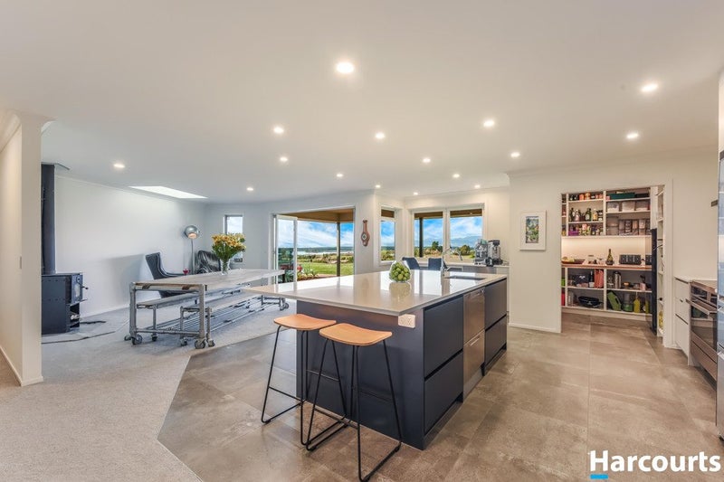 19 Westdale Road, Redwood Valley, Richmond - Carousel 2