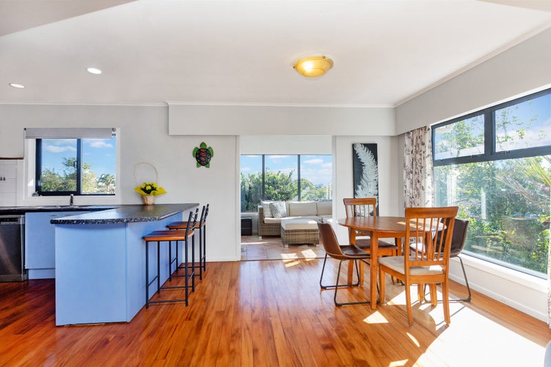 1 Vista Place, Hillpark, Auckland - Carousel 2