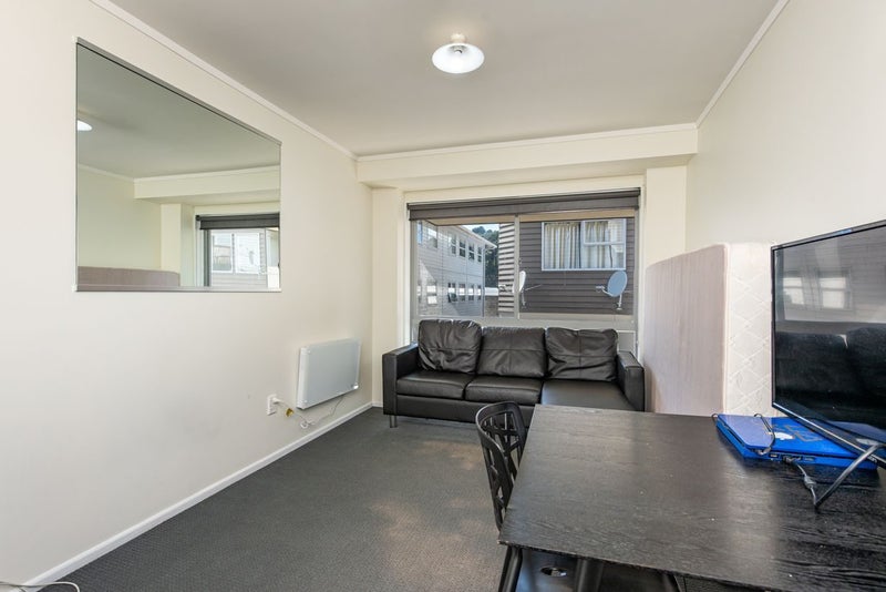 8/27 Drummond Street, Mount Cook, Wellington - Carousel 2