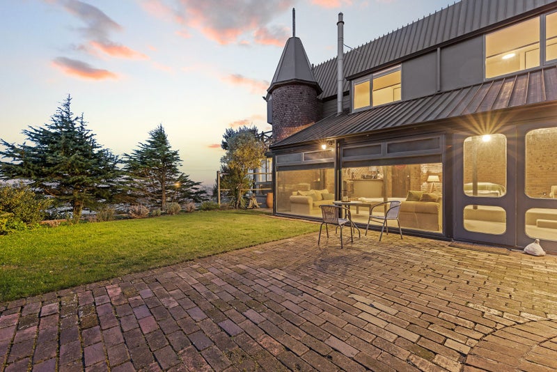 8 Muritai Terrace, Mount Pleasant, Christchurch - Carousel 2