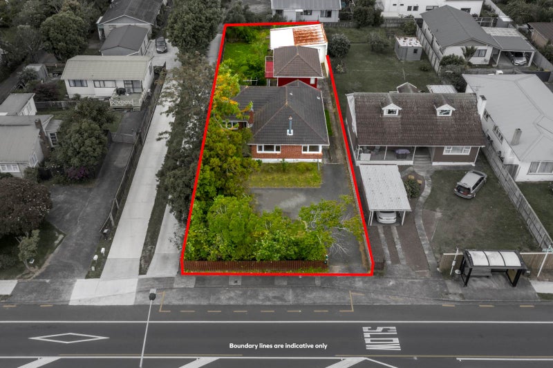 204 Te Atatu Road, Te Atatu South, Auckland - Carousel 2