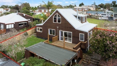 2/35 Orams Road, Hillpark, Auckland - Carousel 1