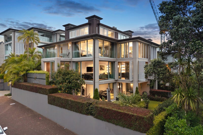 106D Gladstone Road, Parnell, Auckland - Carousel 1
