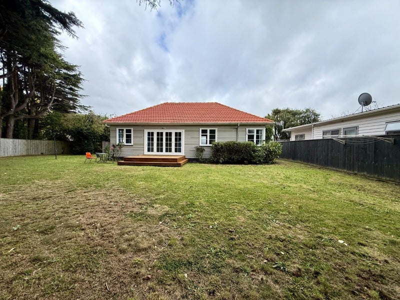 11 Seddon Street, Naenae, Lower Hutt - Carousel 1