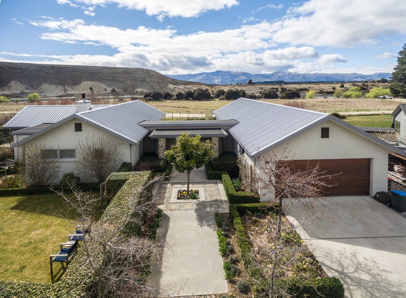 4 Ribbonwood Avenue, Albert Town, Wanaka - Carousel 1