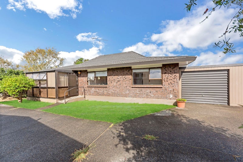 12A Hatton Road, Orewa, Orewa - Carousel 1