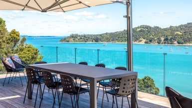 74 Burrell Road, Oneroa, Waiheke Island - Carousel 1