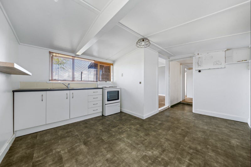 50A Woodleigh Street, Frankleigh Park, New Plymouth - Carousel 2