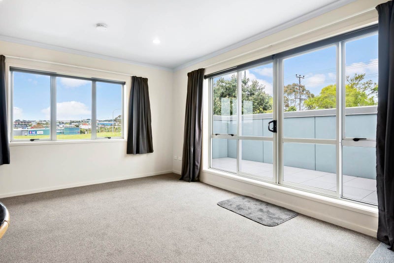 24/239 Rosedale Road, Albany, Auckland - Carousel 2