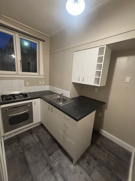 526 Adelaide Road, Berhampore, Wellington - Carousel 9