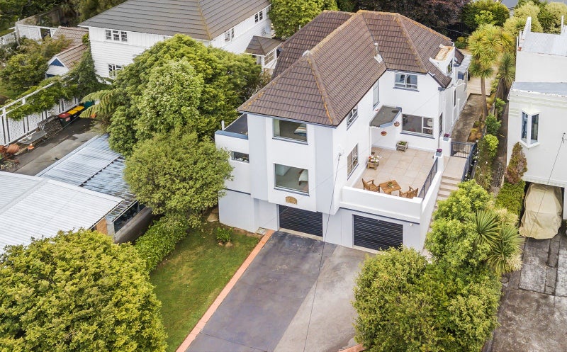 14 Monaghan Avenue, Karori, Wellington - Carousel 1